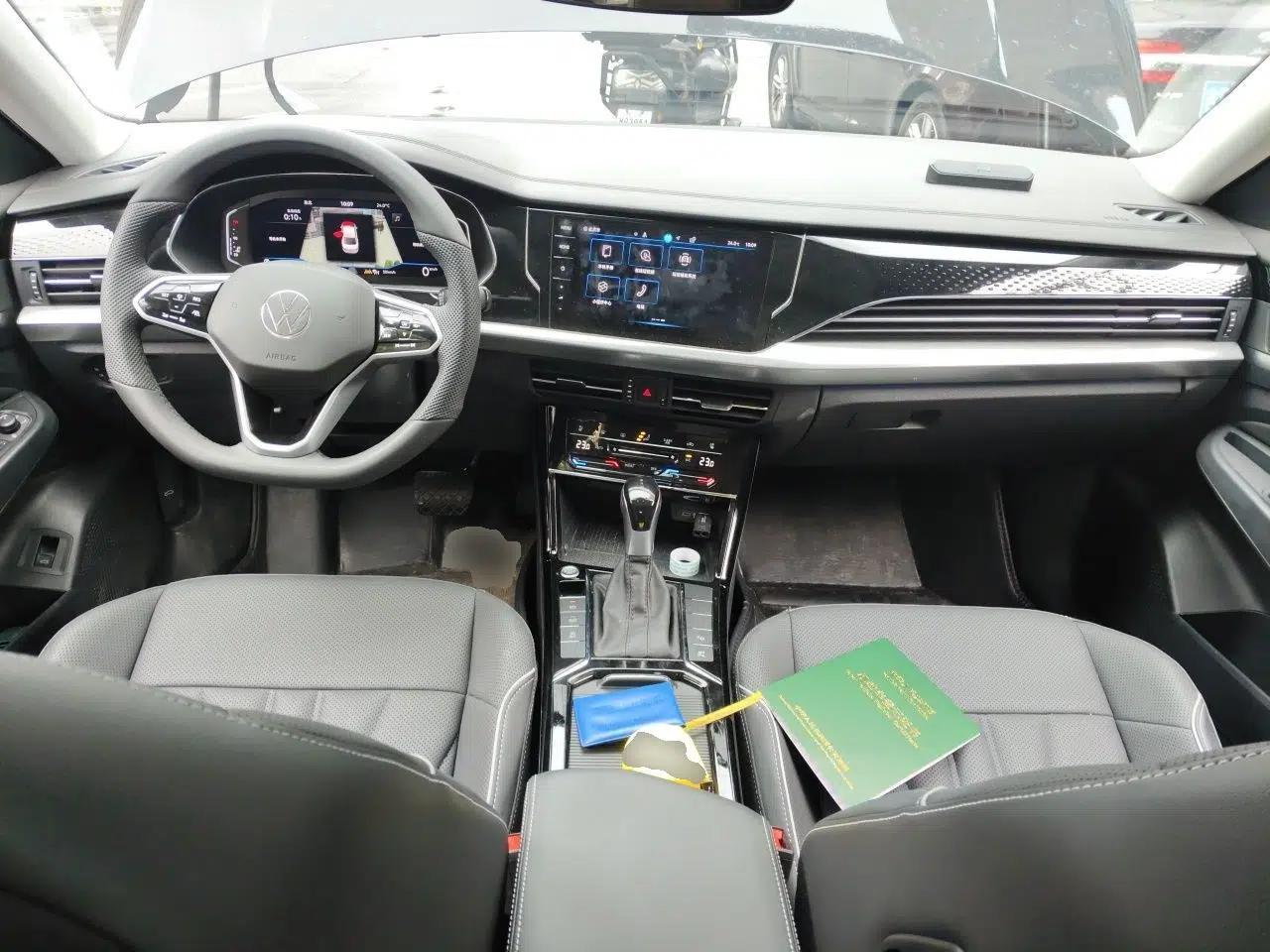 Volkswagen Passat 2024 380TSI Dragon Glory Edition — миниатюра 9