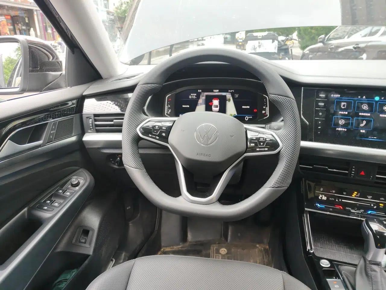 Volkswagen Passat 2024 380TSI Dragon Glory Edition — миниатюра 10
