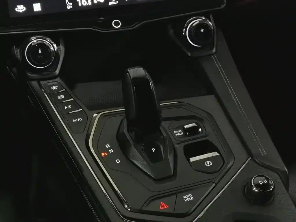 Lynk & Co 01 EM-P 2021 1.5TD PHEV Halo — миниатюра 13