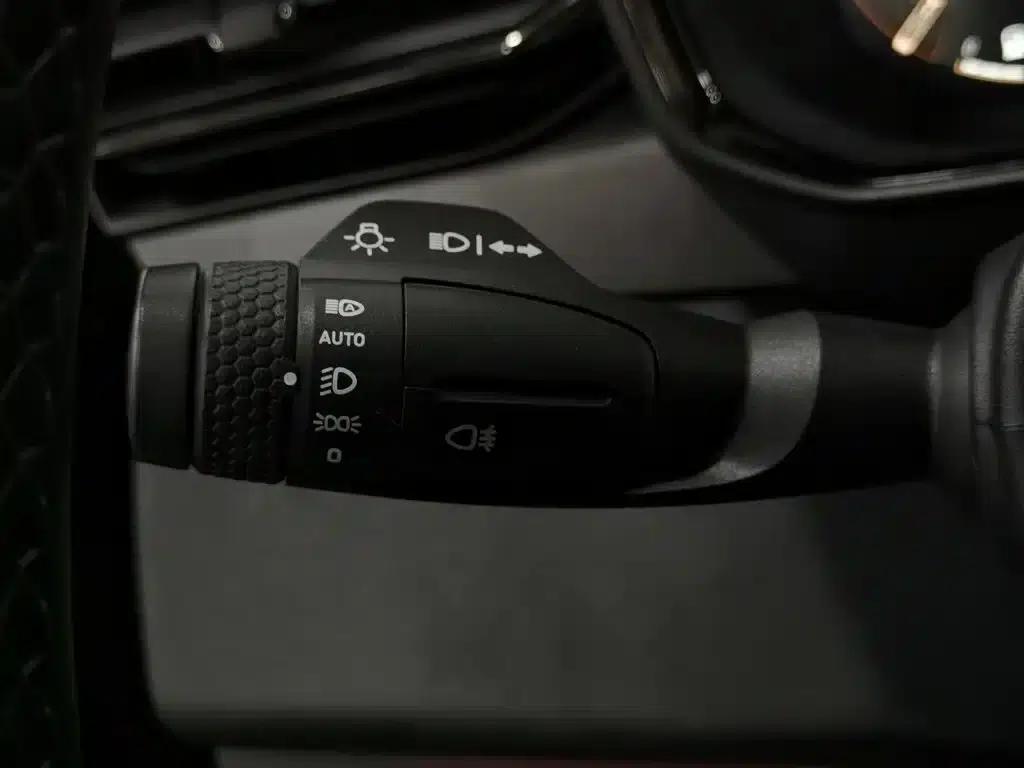 Lynk & Co 01 EM-P 2021 1.5TD PHEV Halo — миниатюра 21