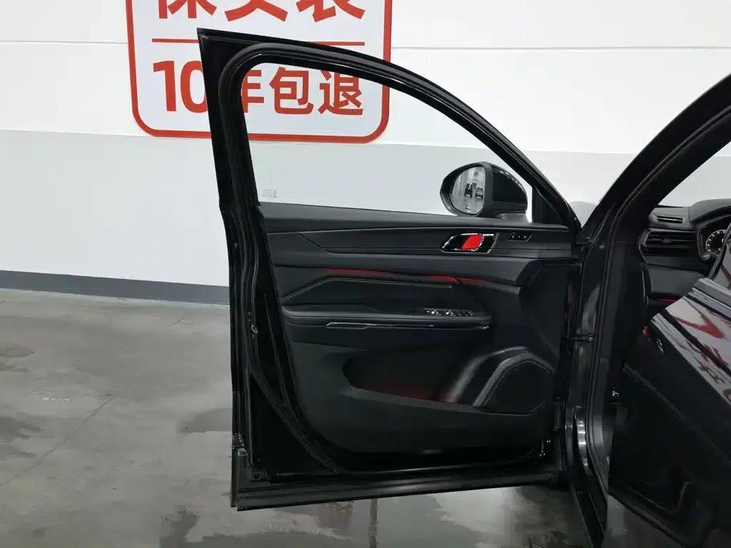 Lynk & Co 01 EM-P 2021 1.5TD PHEV Halo — миниатюра 8