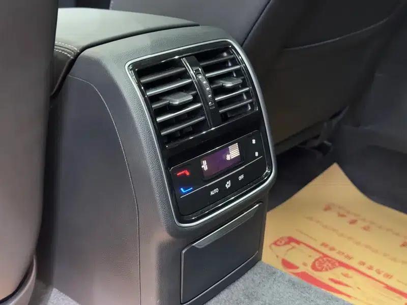Volkswagen CC 2024 Shooting Brake 380TSI Hunter Edition — миниатюра 7