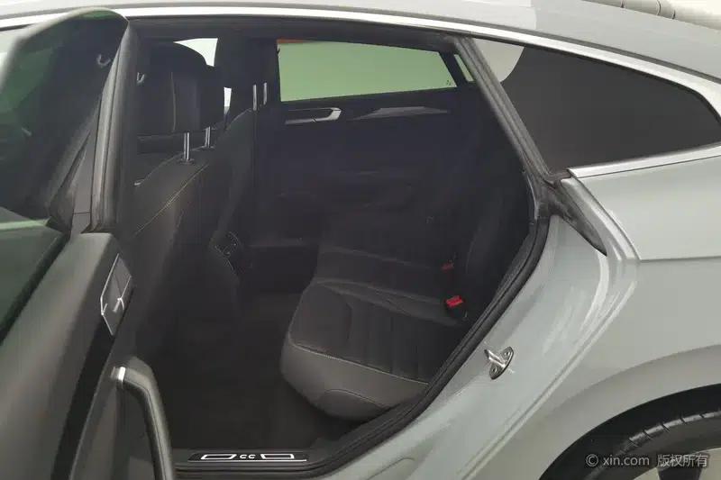 Volkswagen CC 2021 380TSI Striking Edition — миниатюра 19
