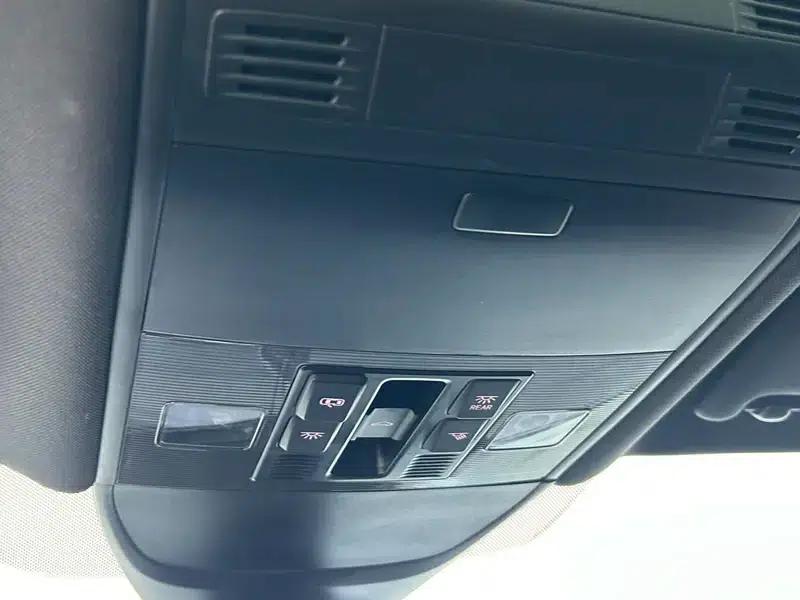 Volkswagen CC 2021 380TSI Striking Edition — миниатюра 11
