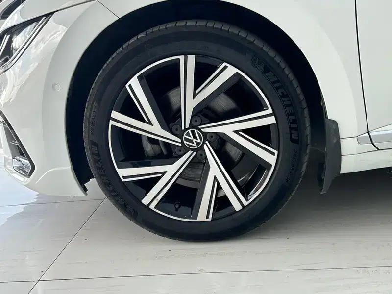 Volkswagen CC 2021 380TSI Striking Edition — миниатюра 12