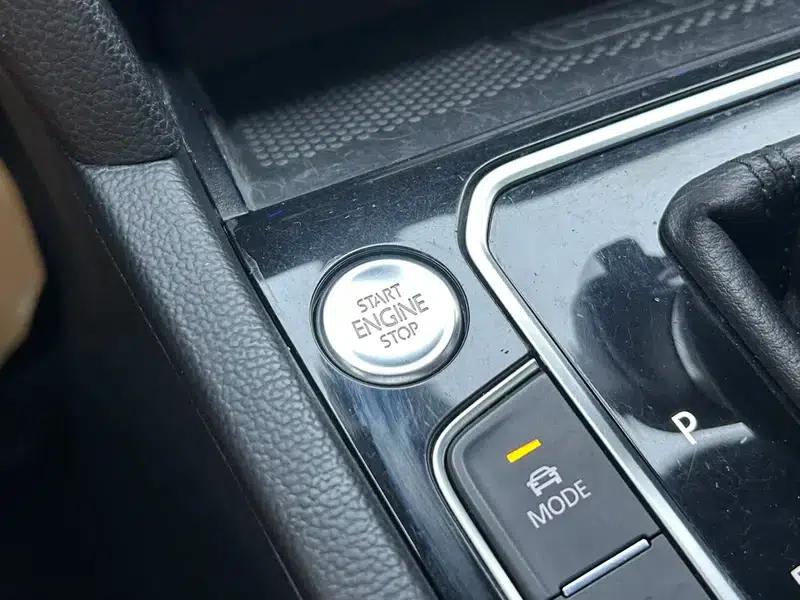 Volkswagen CC 2021 380TSI Striking Edition — миниатюра 15