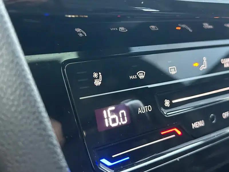 Volkswagen CC 2021 380TSI Striking Edition — миниатюра 16