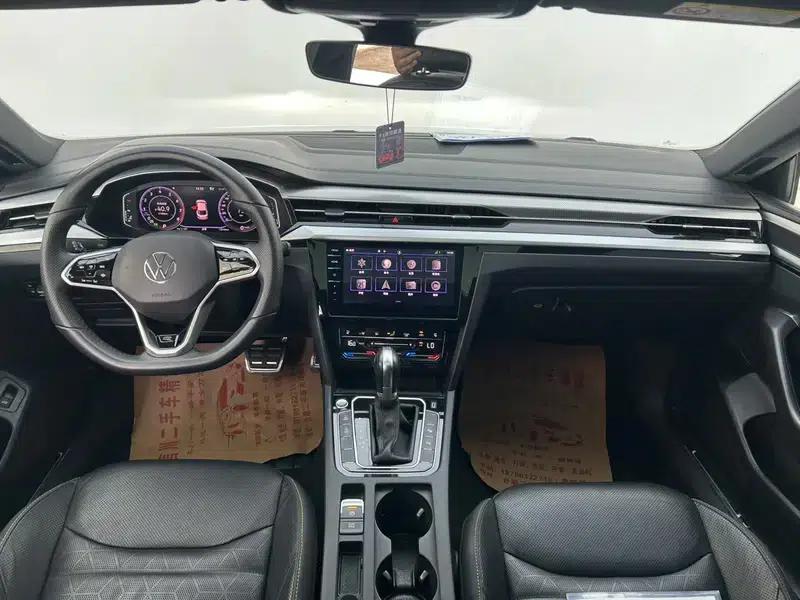 Volkswagen CC 2021 380TSI Striking Edition — миниатюра 23
