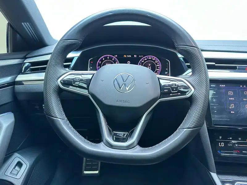 Volkswagen CC 2024 380TSI Striking Edition — миниатюра 16