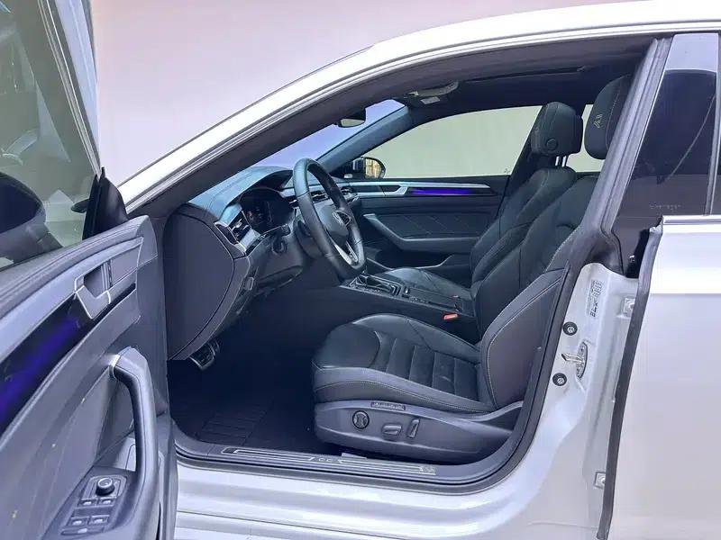Volkswagen CC 2024 380TSI Striking Edition — миниатюра 17