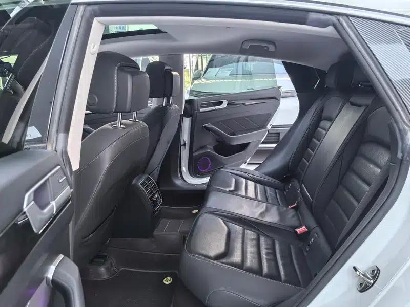 Volkswagen CC 2021 380TSI Striking Edition — миниатюра 13