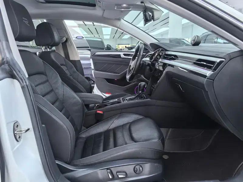 Volkswagen CC 2021 380TSI Striking Edition — миниатюра 14
