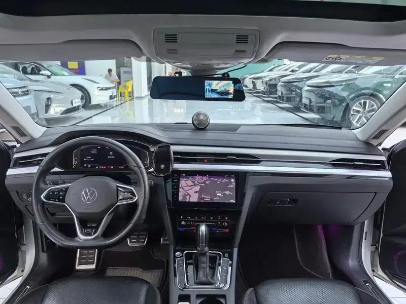Volkswagen CC 2021 380TSI Striking Edition — миниатюра 8