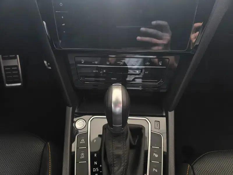 Volkswagen CC 2025 380TSI - Eye-Catching Edition — миниатюра 17