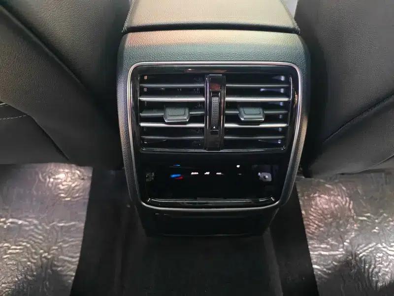 Volkswagen CC 2020 330TSI Elegant Edition (National VI Emission Standard) — миниатюра 10