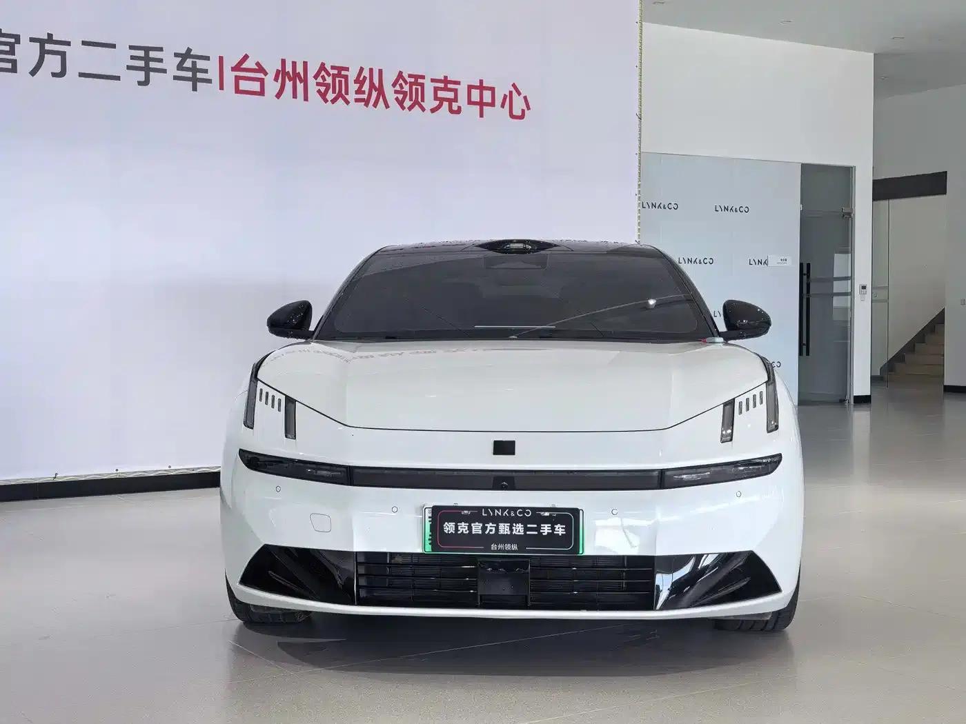 Lynk & Co 10 2025 240 AWD Ultra — миниатюра 2