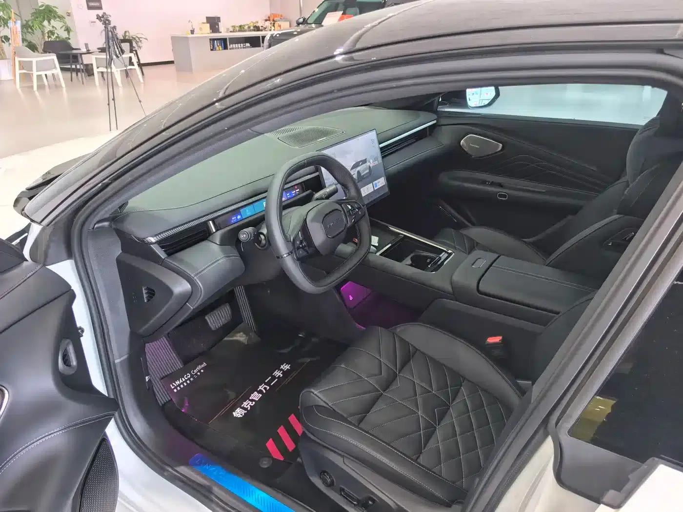 Lynk & Co 10 2025 240 AWD Ultra — миниатюра 19