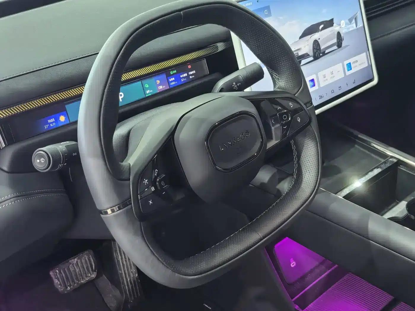 Lynk & Co 10 2025 240 AWD Ultra — миниатюра 3