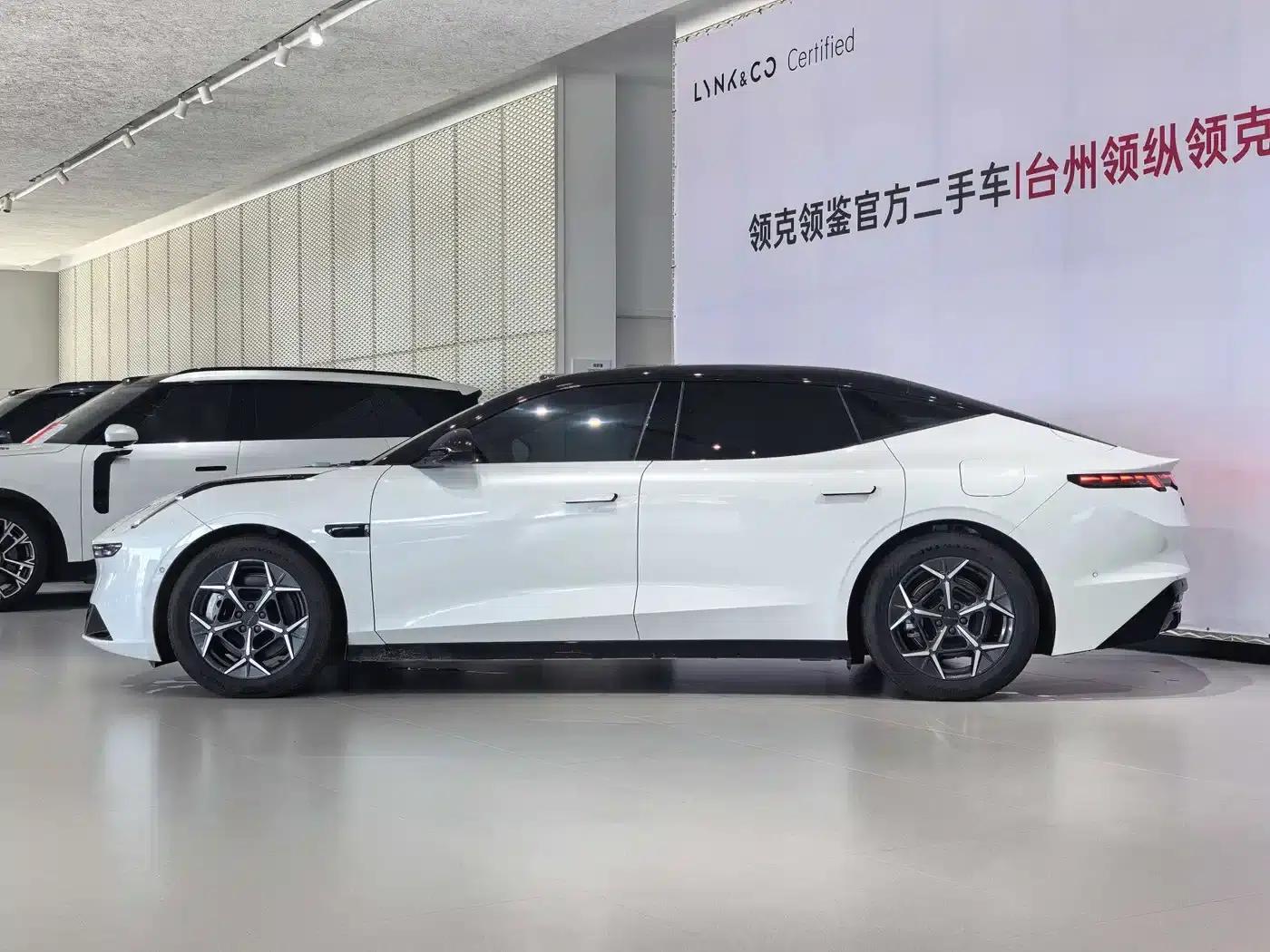 Lynk & Co 10 2025 240 AWD Ultra — миниатюра 4