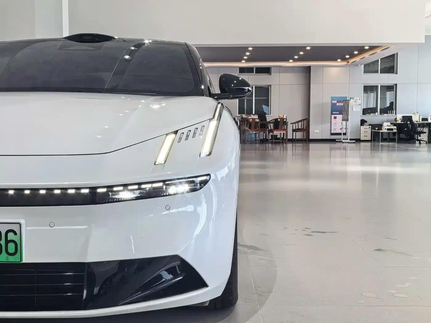 Lynk & Co 10 2025 240 AWD Ultra — миниатюра 8
