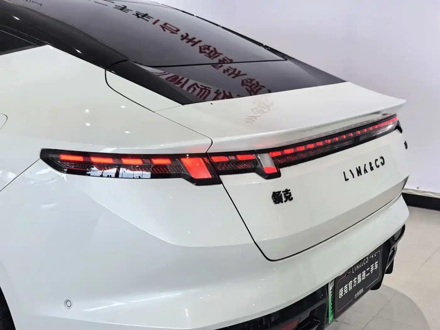 Lynk & Co 10 2025 240 AWD Ultra — миниатюра 9
