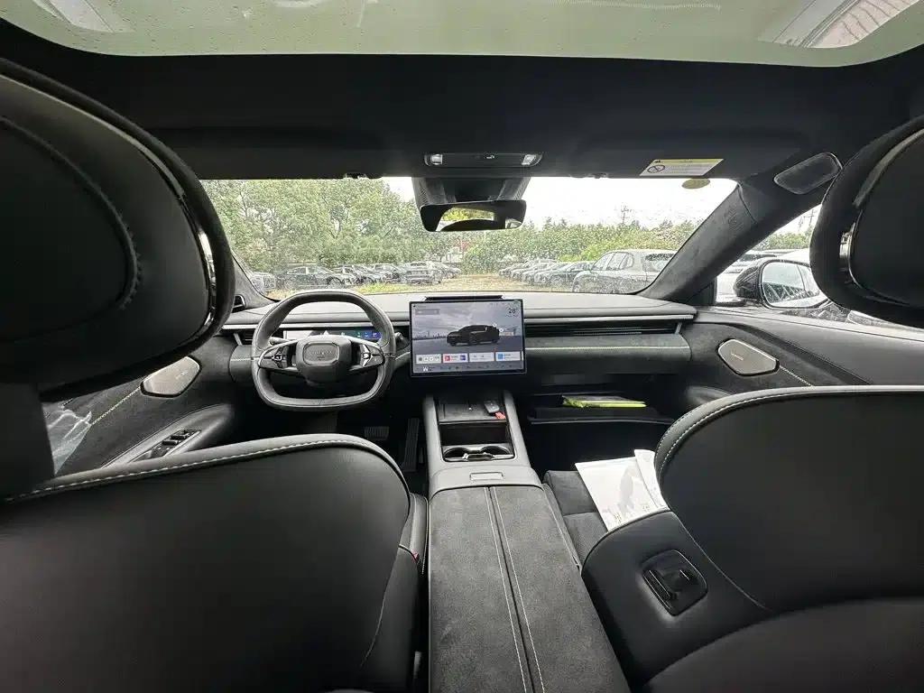 Lynk & Co 10 2025 240 AWD Ultra Sport Edition — миниатюра 7