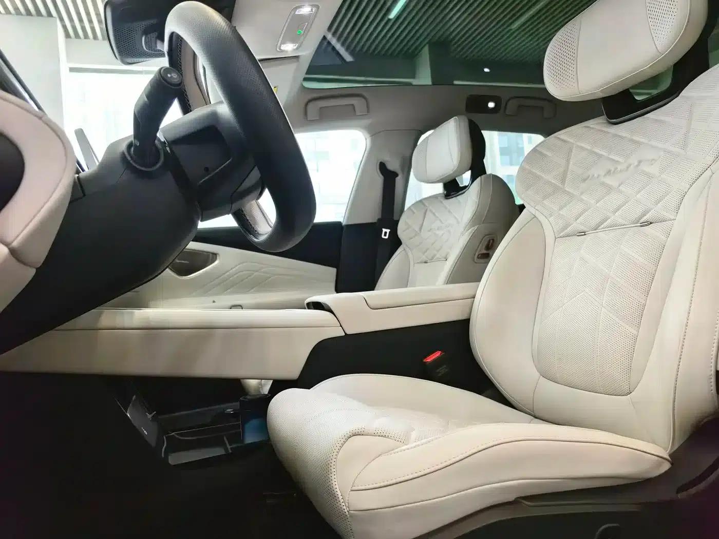 Lynk & Co 10 2025 240 AWD Ultra Sport Edition H7 — миниатюра 10