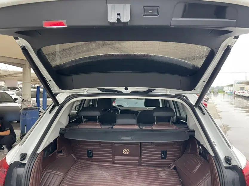 Volkswagen Tayron 2020 330TSI Two-Wheel Drive Luxury Connected Pro Edition — миниатюра 19
