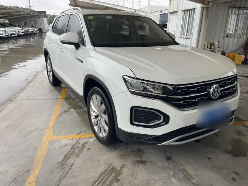 Volkswagen Tayron 2020 330TSI Two-Wheel Drive Luxury Connected Pro Edition — миниатюра 3