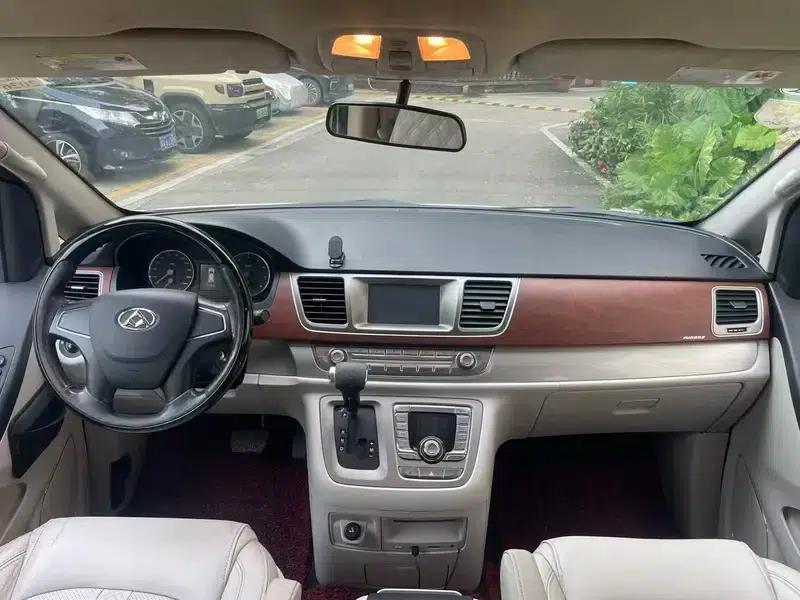 Maxus G10 2014 2.0T Automatic Luxury Edition — миниатюра 8