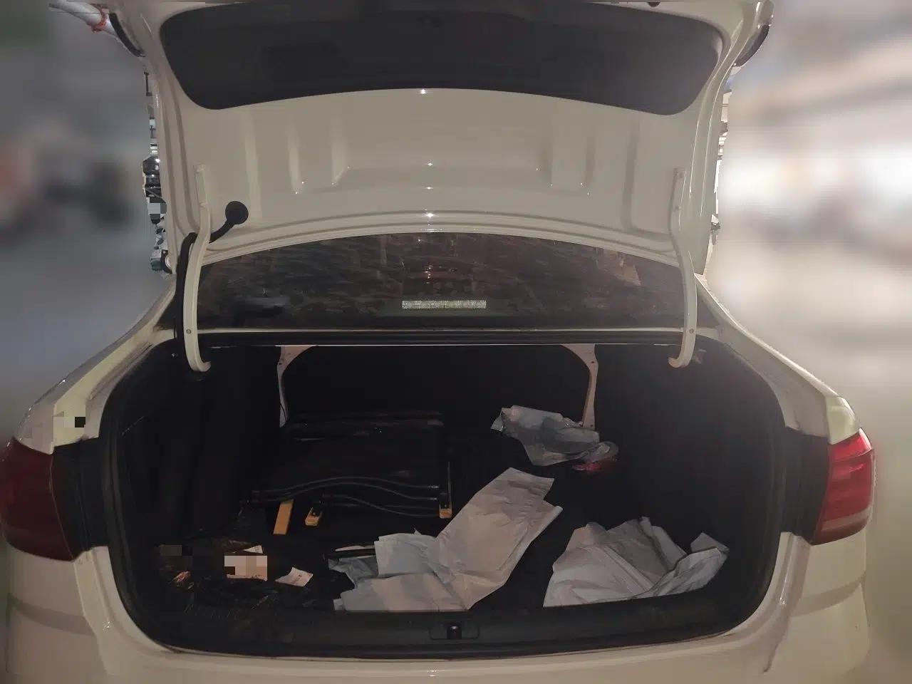 Volkswagen Lavida 2015 1.6L Automatic Comfort Edition — миниатюра 19