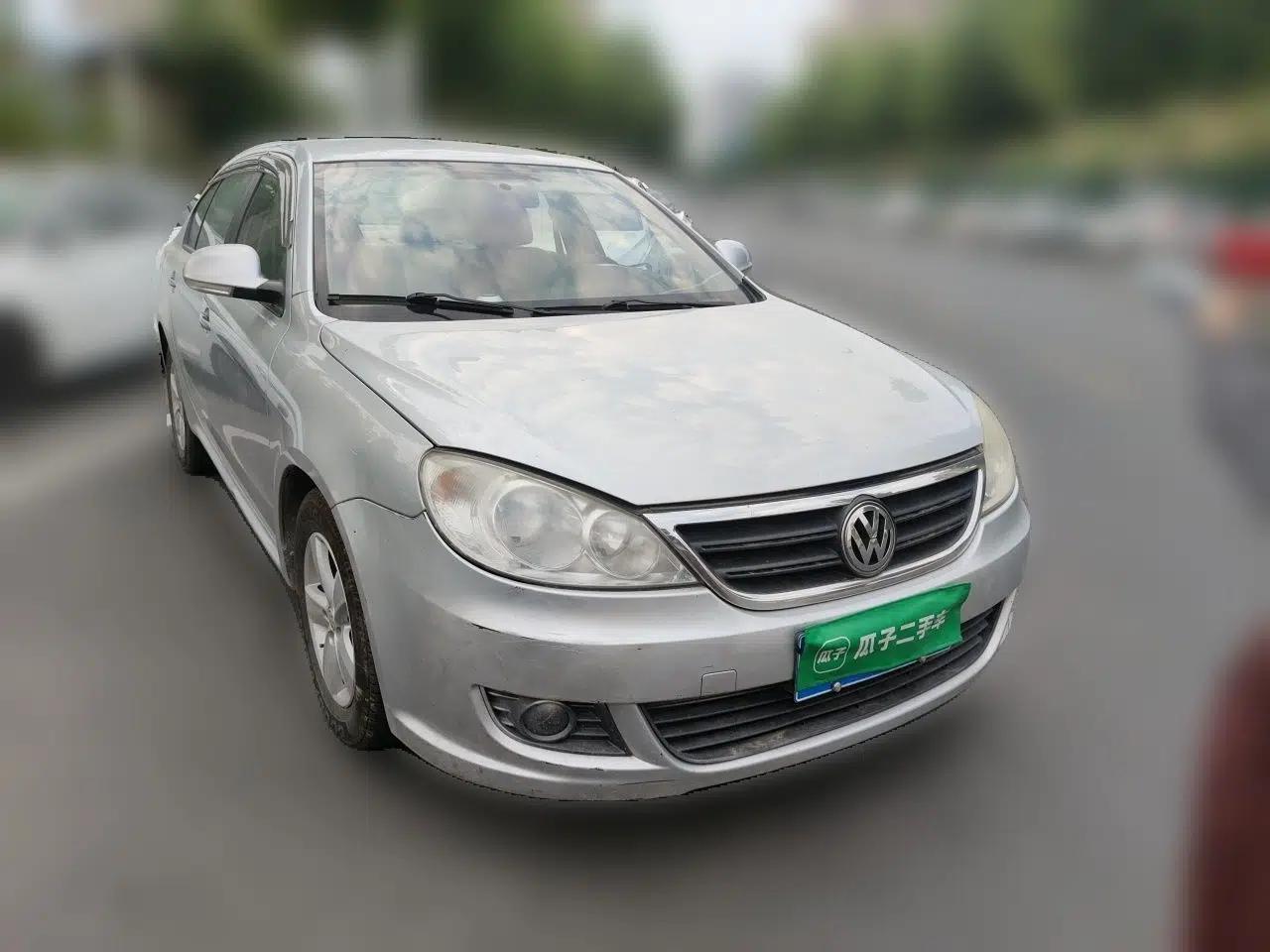 Volkswagen Lavida 2011 1.6L Automatic PinYou Edition — миниатюра 3