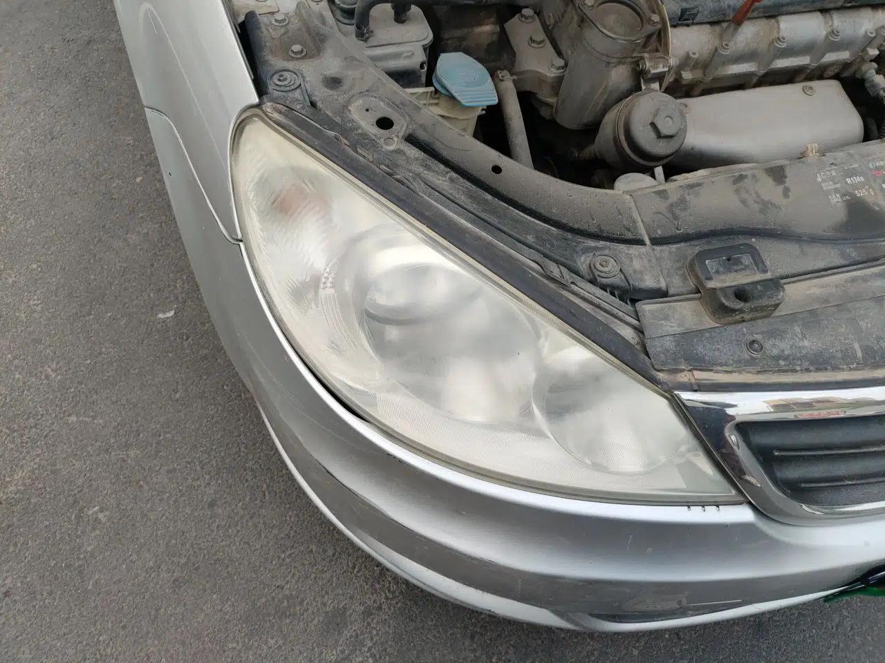 Volkswagen Lavida 2011 1.6L Automatic PinYou Edition — миниатюра 7