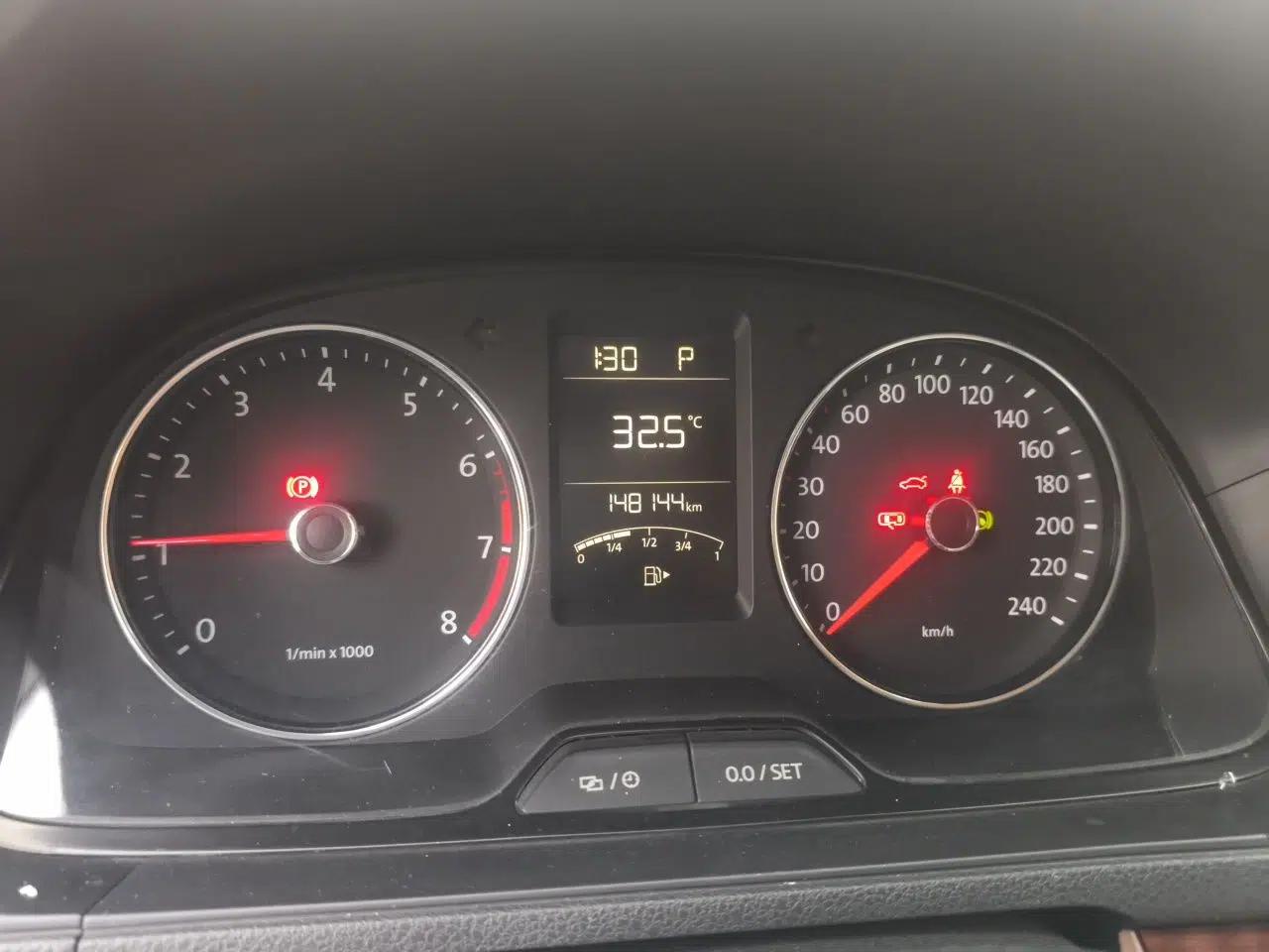 Volkswagen Lavida 2013 Restyled Classic 1.6L Automatic Comfort Edition — миниатюра 12