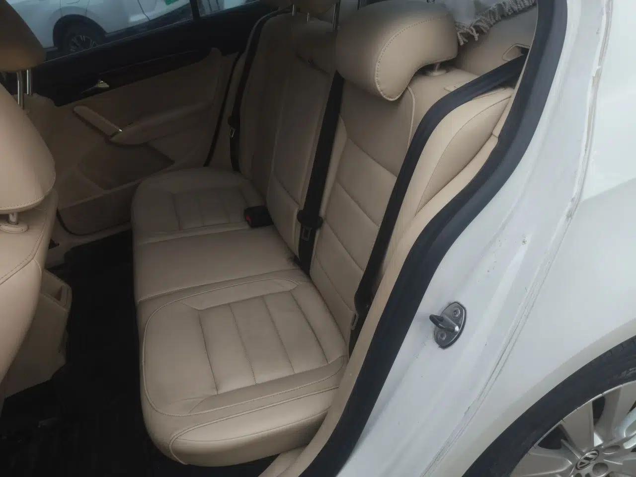 Volkswagen Lavida 2013 Restyled Classic 1.6L Automatic Comfort Edition — миниатюра 17