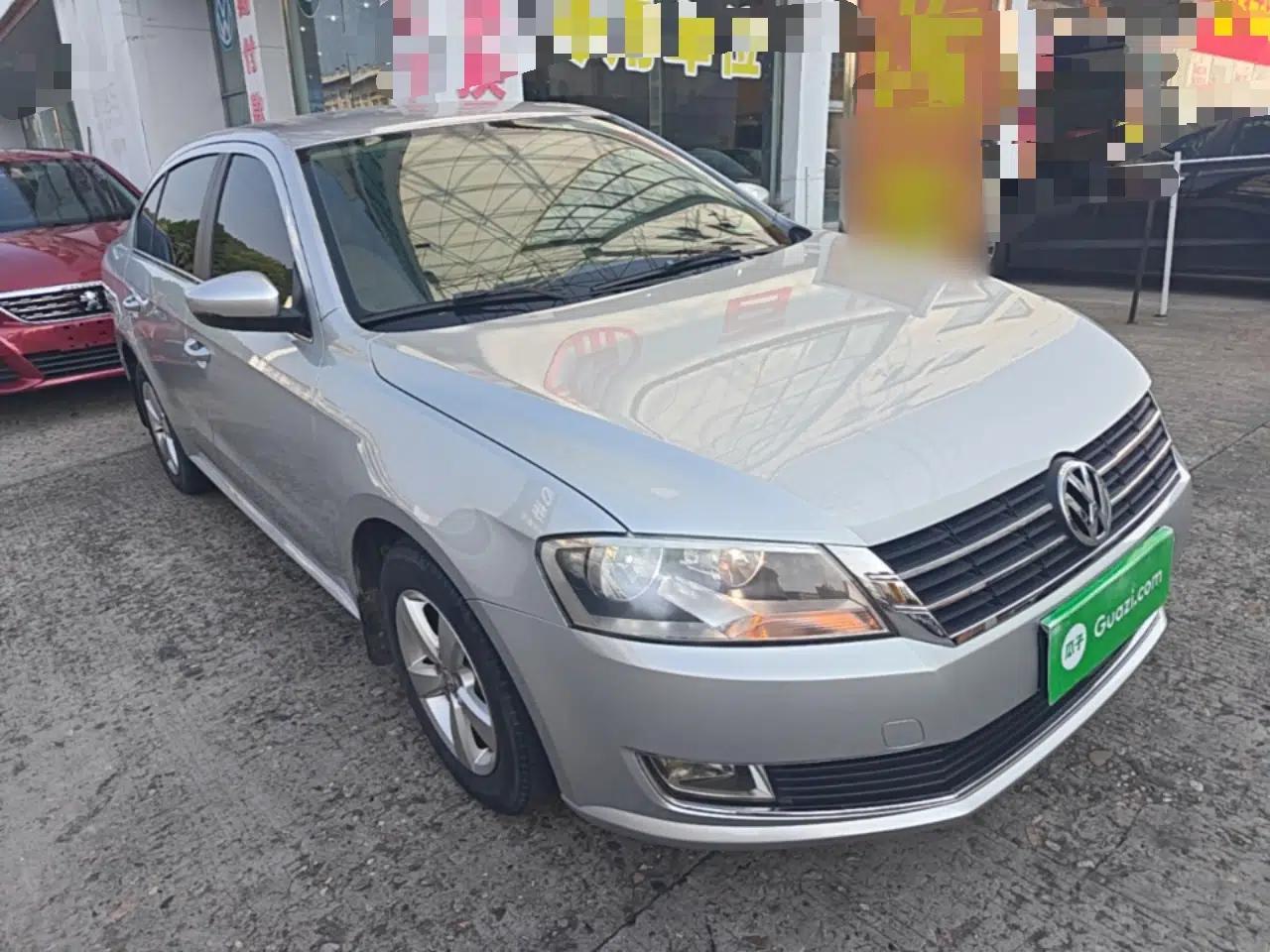 Volkswagen Lavida 2013 Revised Classic 1.6L Automatic Fashion Edition — миниатюра 3