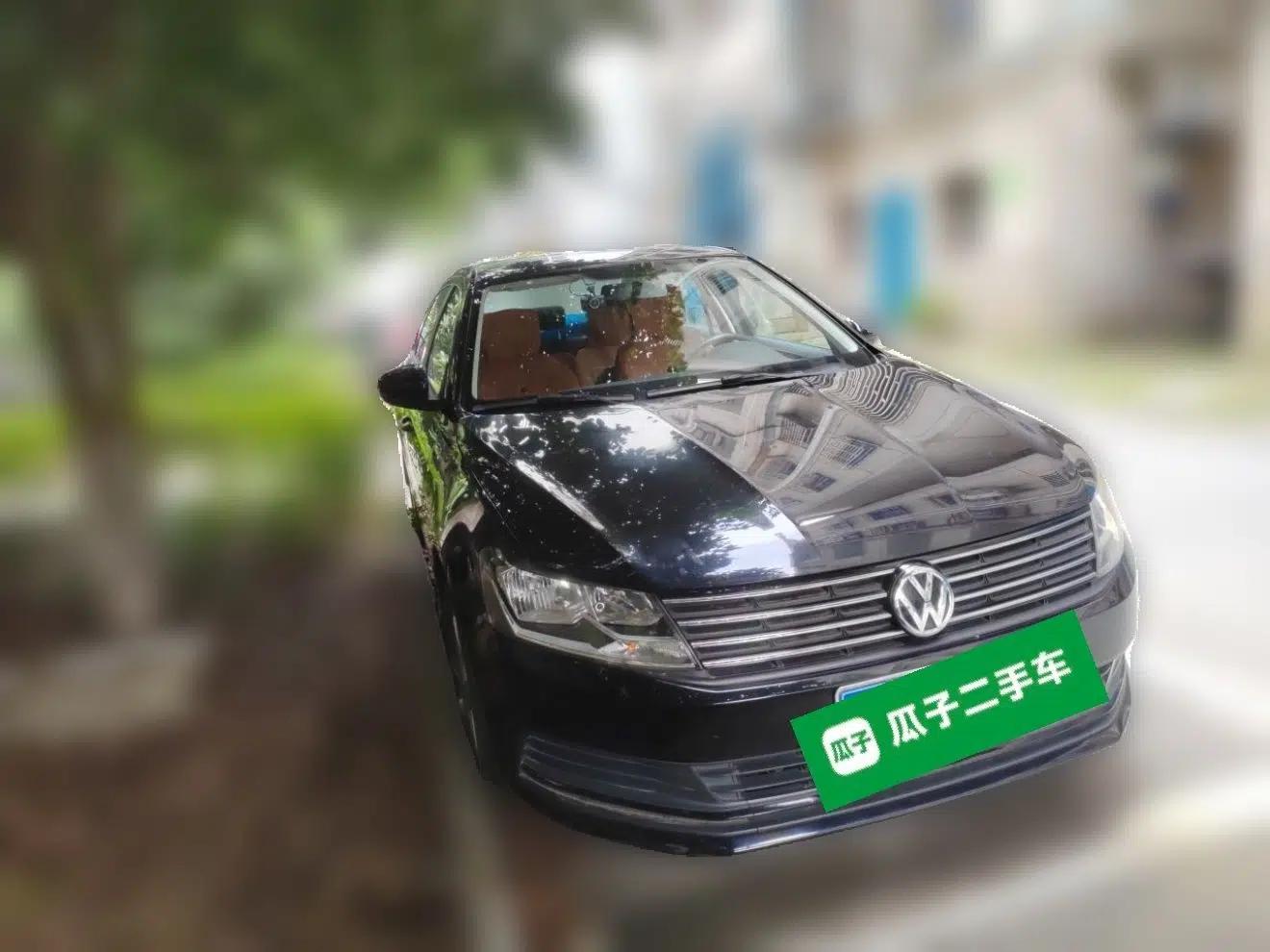 Volkswagen Lavida 2015 1.6L Manual Fashion Edition — миниатюра 3