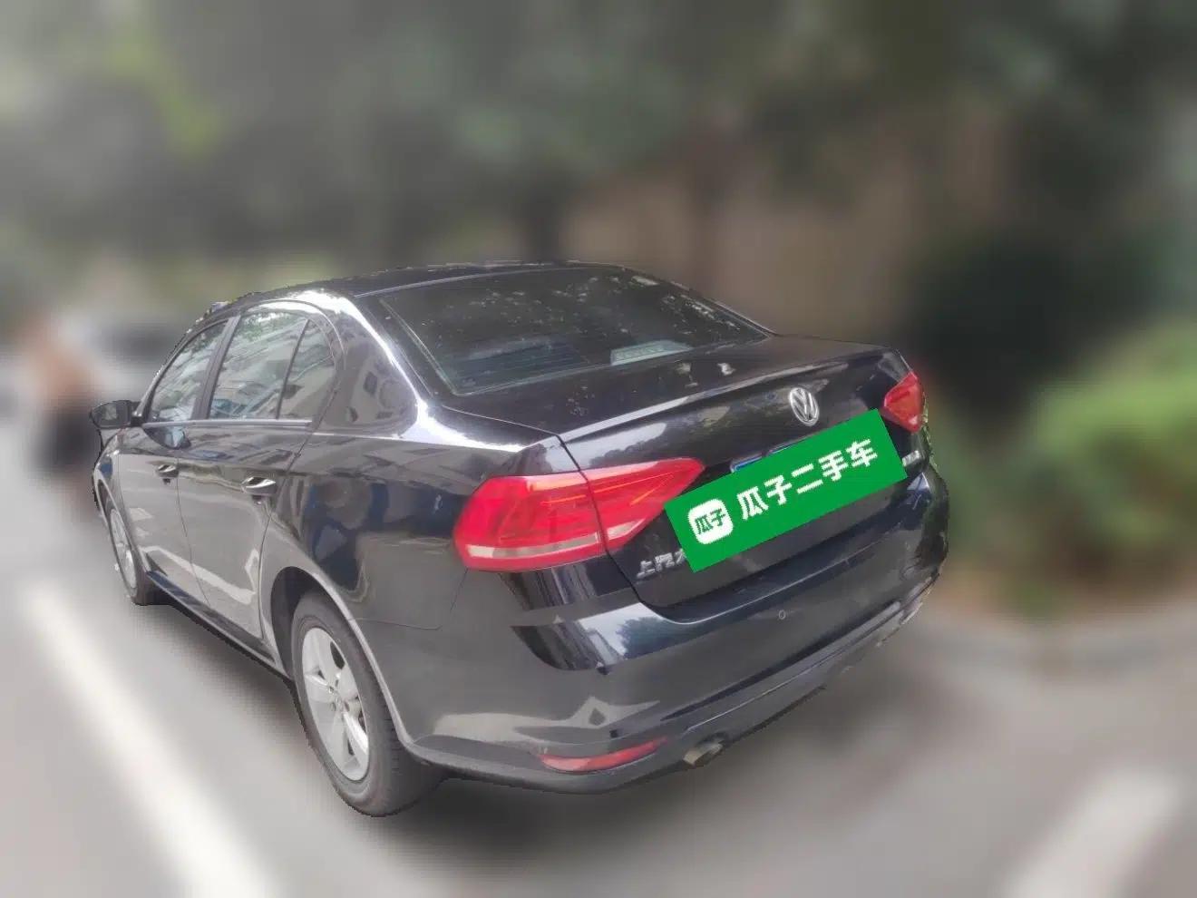 Volkswagen Lavida 2015 1.6L Manual Fashion Edition — миниатюра 4