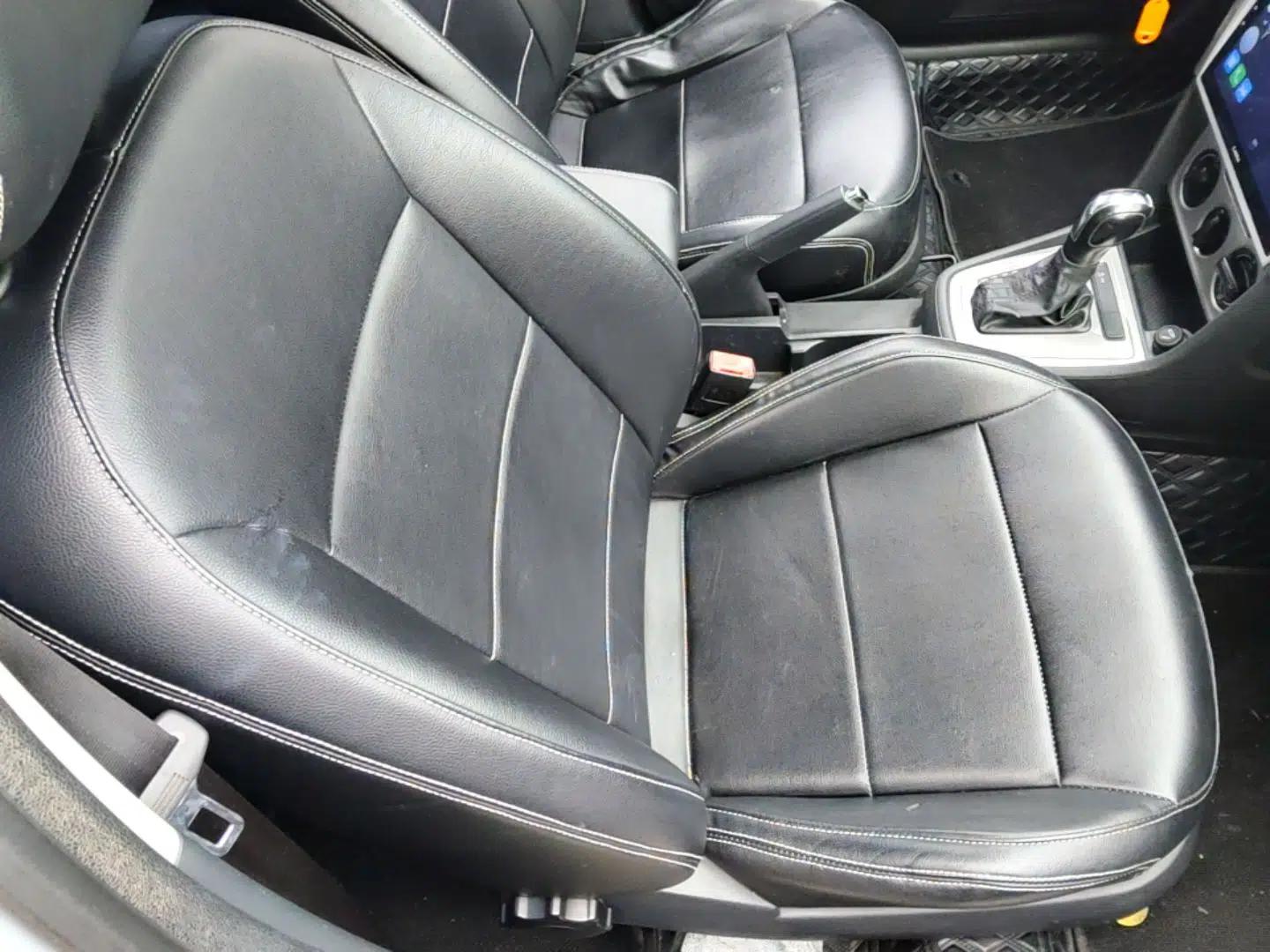 Volkswagen Lavida 2013 Revised Classic 1.6L Automatic Fashion Edition — миниатюра 19