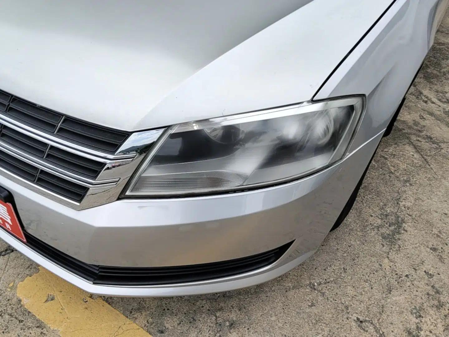 Volkswagen Lavida 2013 Revised Classic 1.6L Automatic Fashion Edition — миниатюра 8