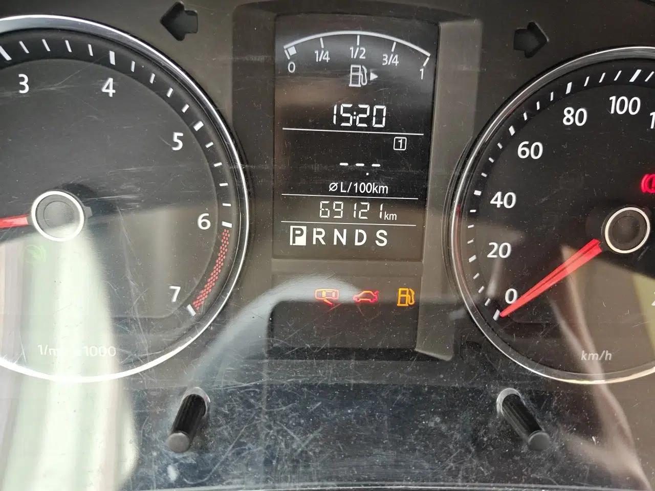 Volkswagen Lavida 2008 1.6L Automatic Prestige Edition — миниатюра 12