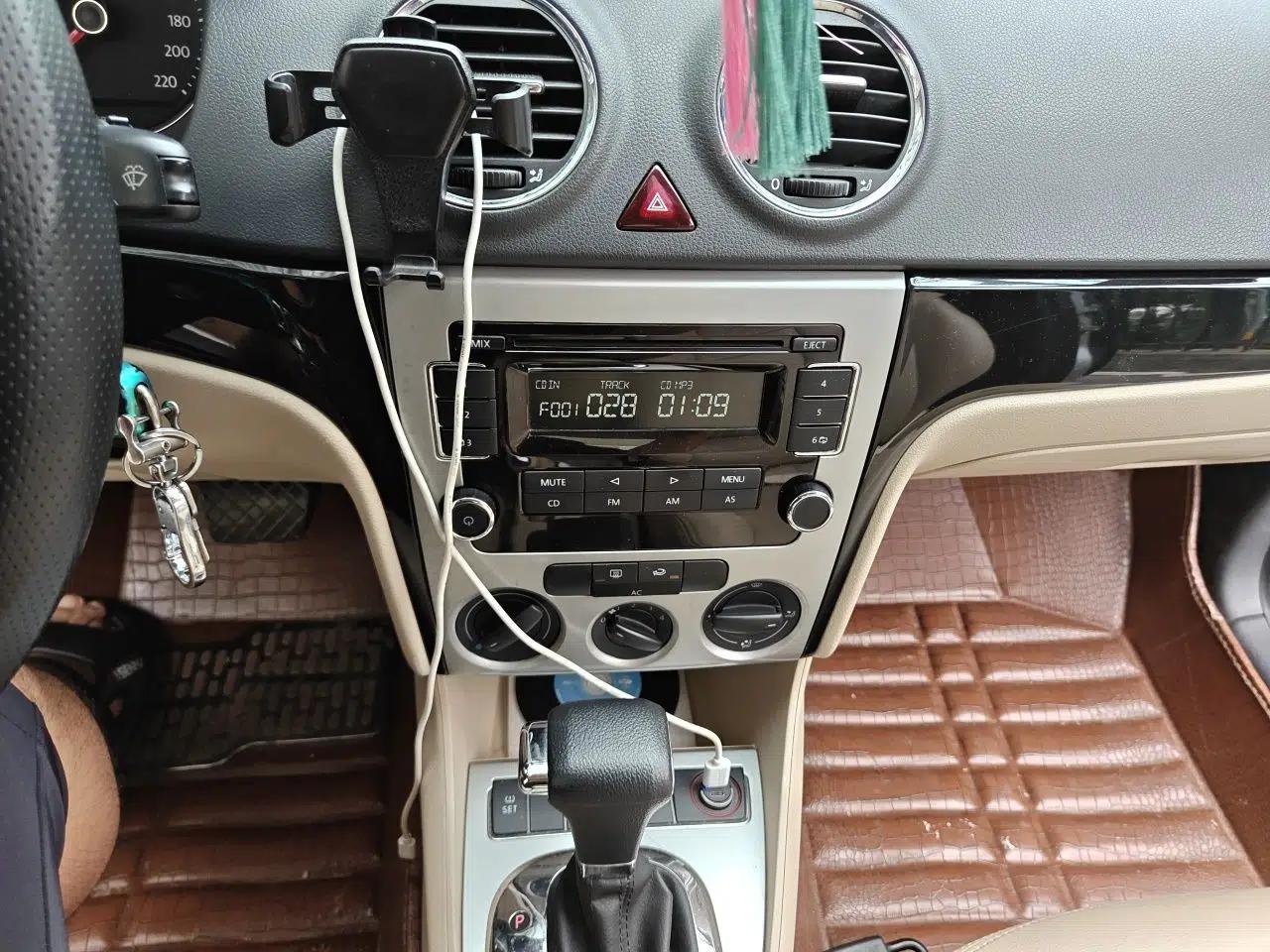 Volkswagen Lavida 2008 1.6L Automatic Prestige Edition — миниатюра 13