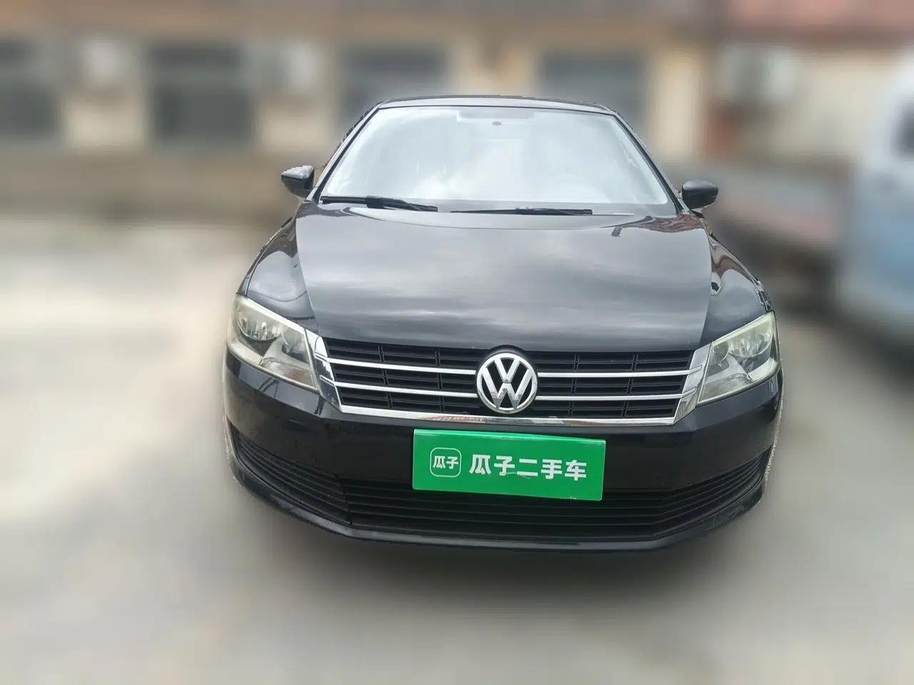 Volkswagen Lavida 2013 Revised Classic 1.6L Manual Fashion Edition — миниатюра 2