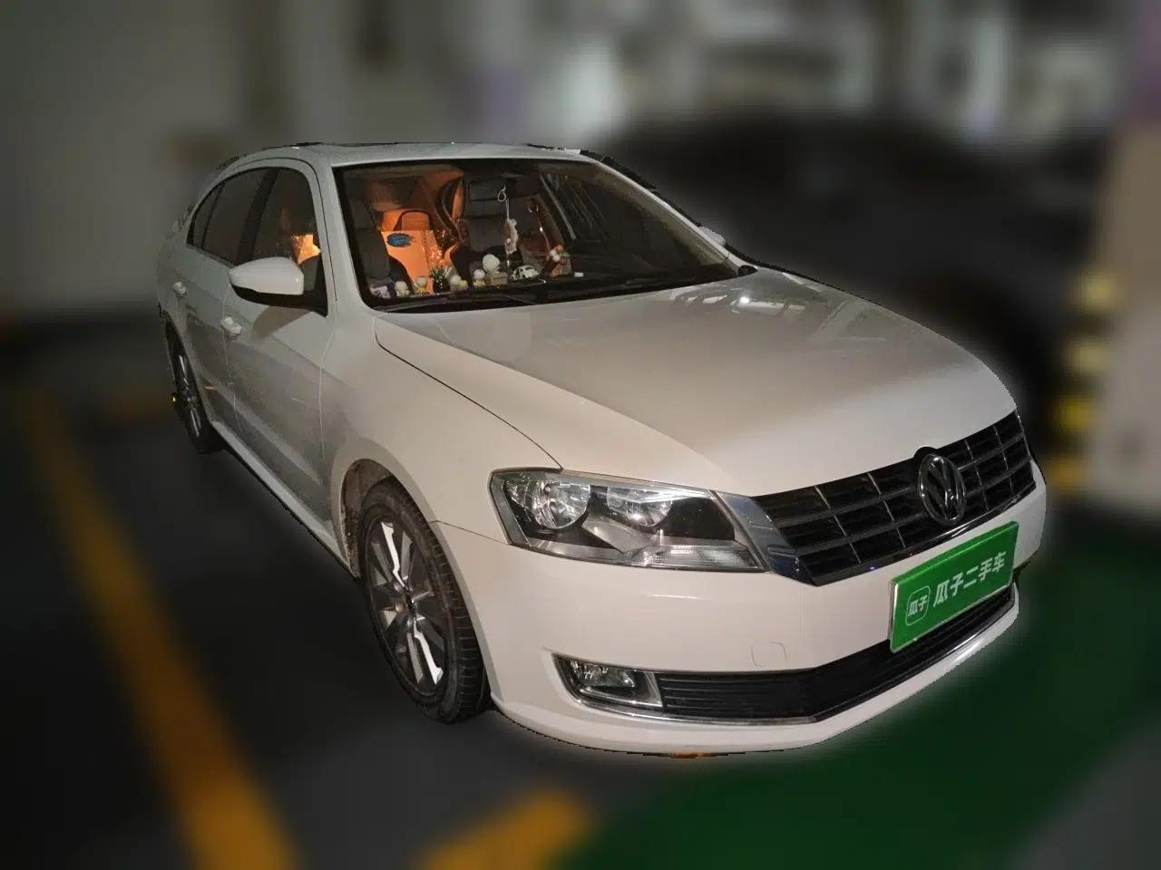 Volkswagen Lavida 2013 1.6L Manual Comfort Edition — миниатюра 3