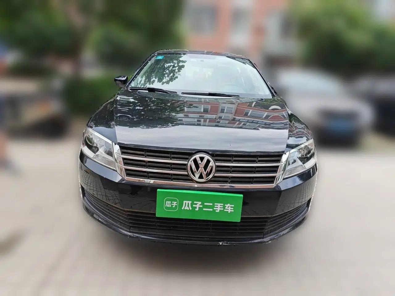 Volkswagen Lavida 2013 Revised Classic 1.6L Manual Fashion Edition — миниатюра 2