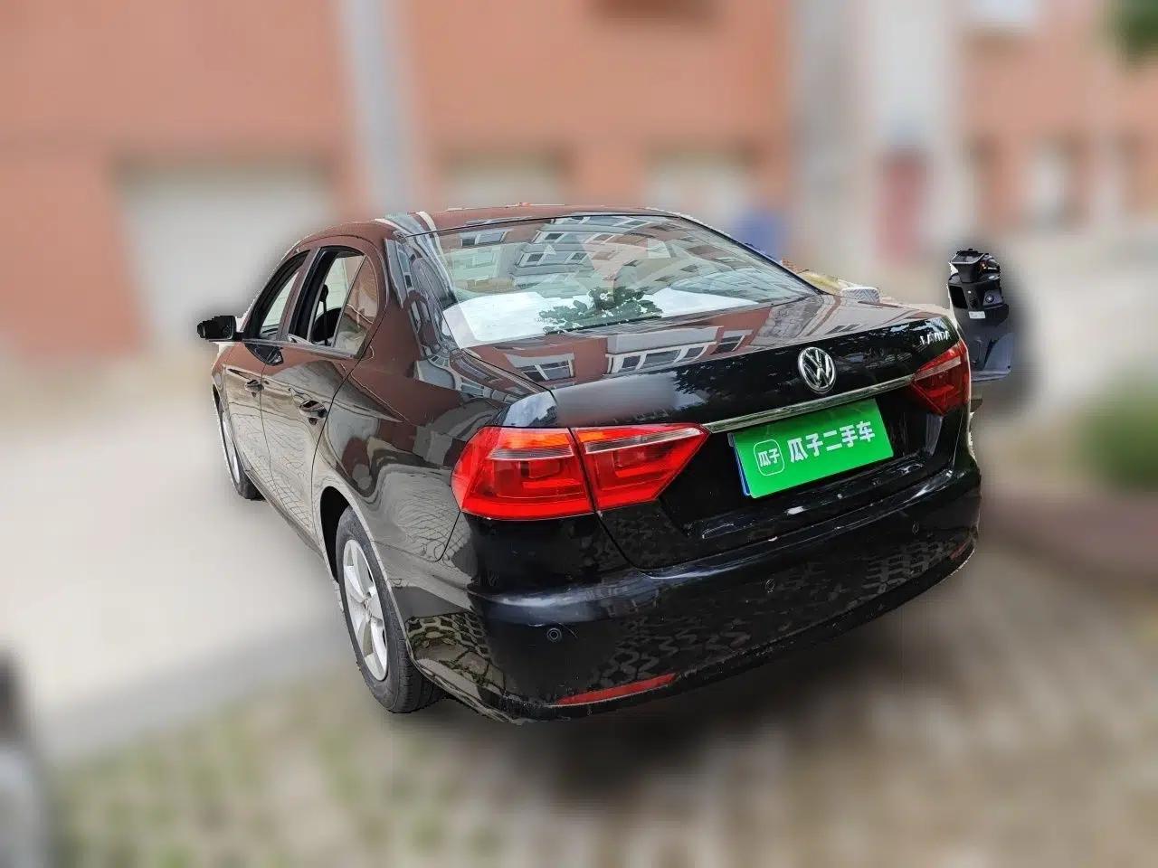Volkswagen Lavida 2013 Revised Classic 1.6L Manual Fashion Edition — миниатюра 4