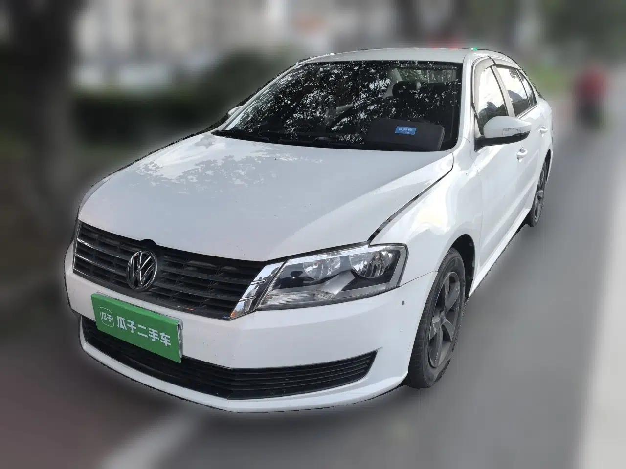 Volkswagen Lavida 2017 1.6L Automatic Fashion Edition — миниатюра 1
