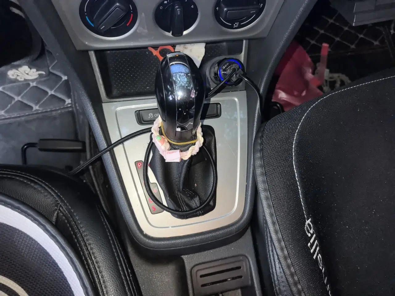 Volkswagen Lavida 2017 1.6L Automatic Fashion Edition — миниатюра 14