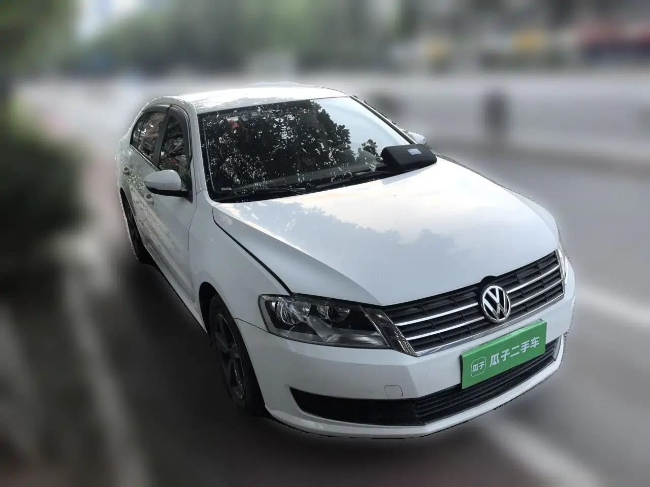 Volkswagen Lavida 2017 1.6L Automatic Fashion Edition — миниатюра 3