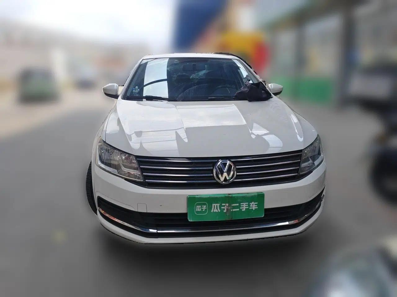 Volkswagen Lavida 2017 1.6L Automatic Fashion Edition — миниатюра 2